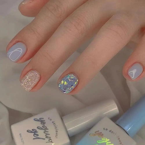 24pcs Short Round Press-On Nails – French Sparkling Pearl White with Wavy Design