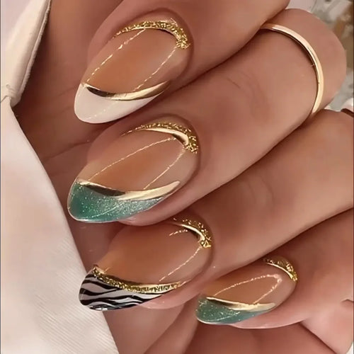 24Pcs Press On Nails – Stylish Glue On Fake Nails Set