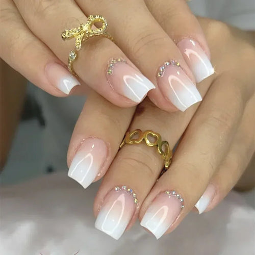 Glossy Press on Nails Set Short Oval Shiny Gradient French Nail Art