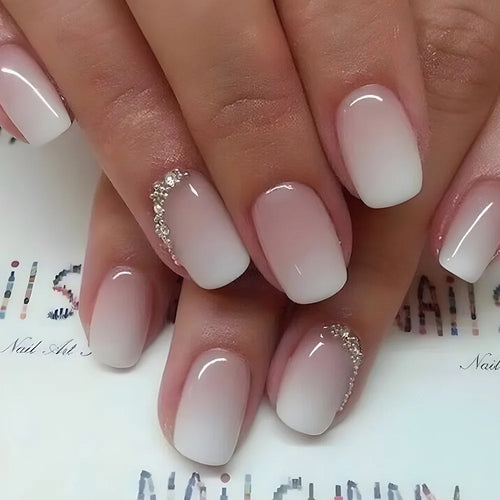 Glossy Press on Nails Set Short Oval Shiny Gradient French Nail Art