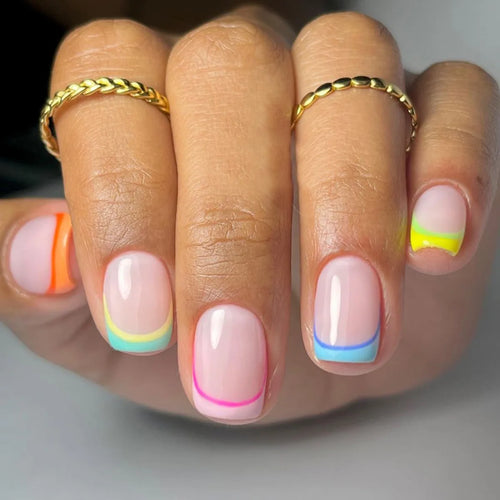 Glossy Press on Nails Set Short Oval Shiny Gradient French Nail Art